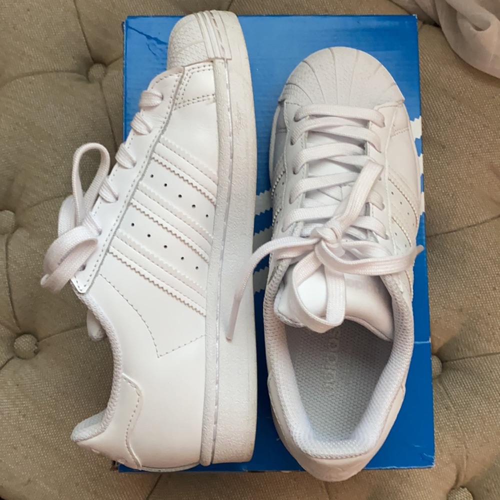 Adidas Superstar - Picture 6 of 8